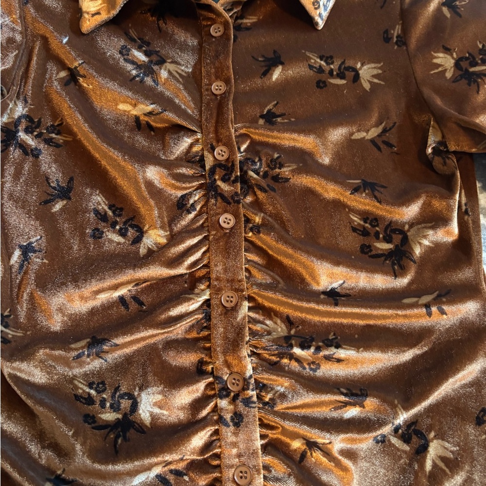 House of Harlow 1960 Velvet like Floral Dress in Goldish Brown - Picture 4 of 10